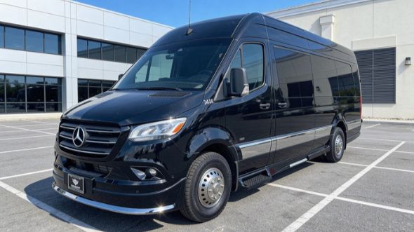 10 passenger sprinter van hartford