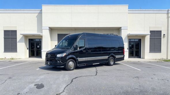 15 passenger sprinter van hartford