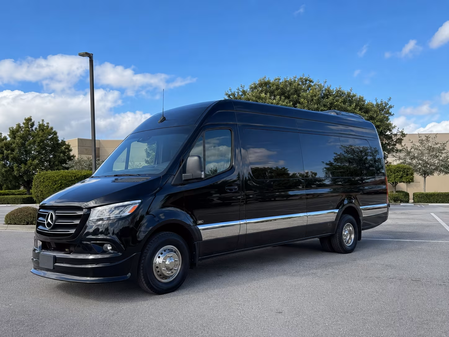 15 passenger sprinter van